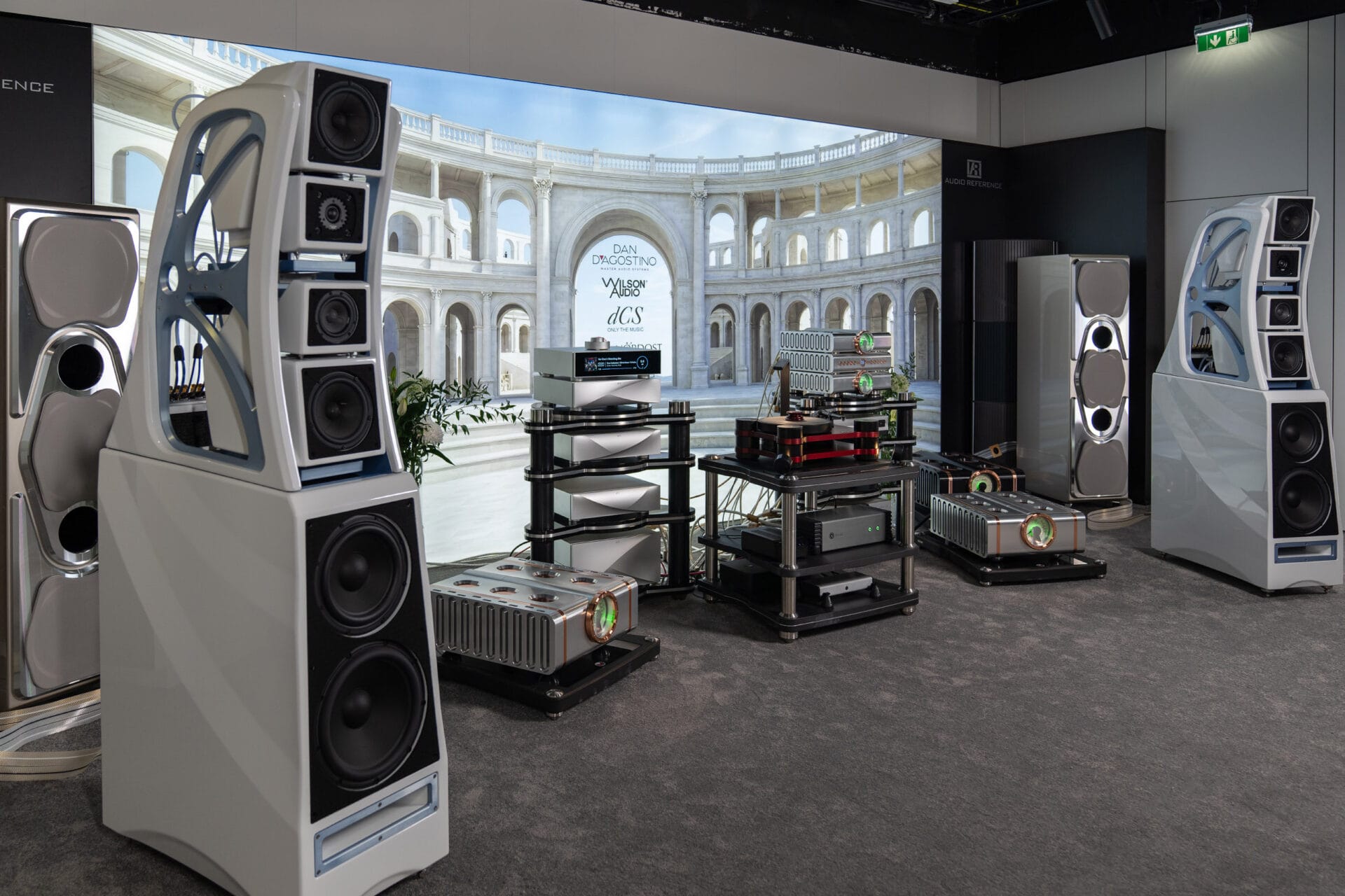 SME at HIGH END Vienna 2026 1 SME Model 60 One of One Burgundy High End Vienna 2026 Reference System 0201